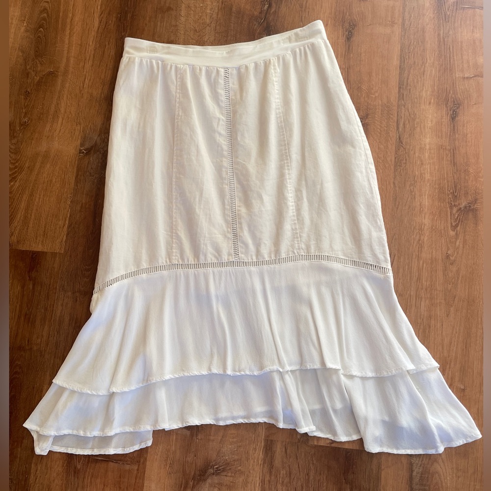 Chicos Linen Blend Pull on Skirt Size L 12‎ White Sharkbite Hem Fairy White Midi